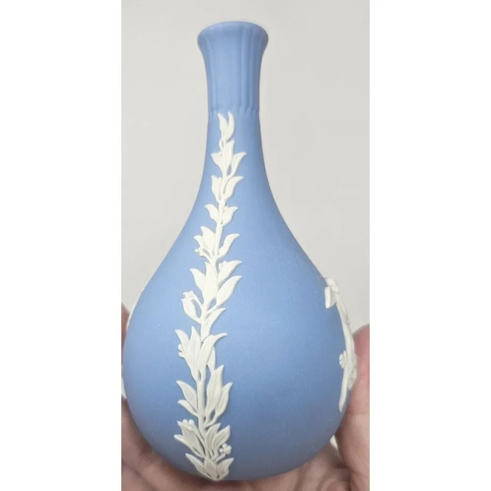 Vintage Wedgwood Blue Jasperware Bud Vase Cherubs 5.25
